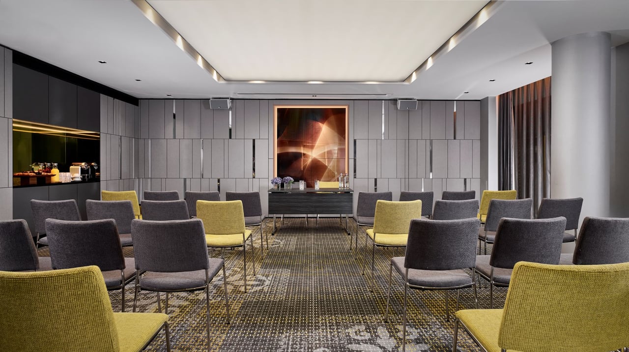 Park-suite theatre style