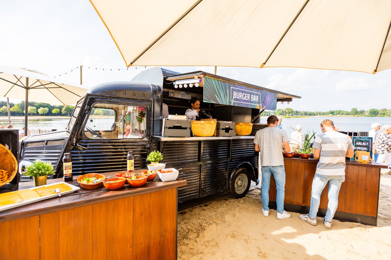 DXP-Vitalis-Sunrise_beachclub-20230623-LR-063.jpg