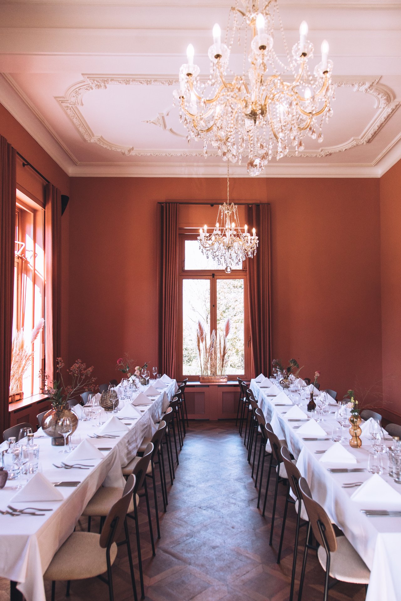 Salon Rose Dineropstelling
