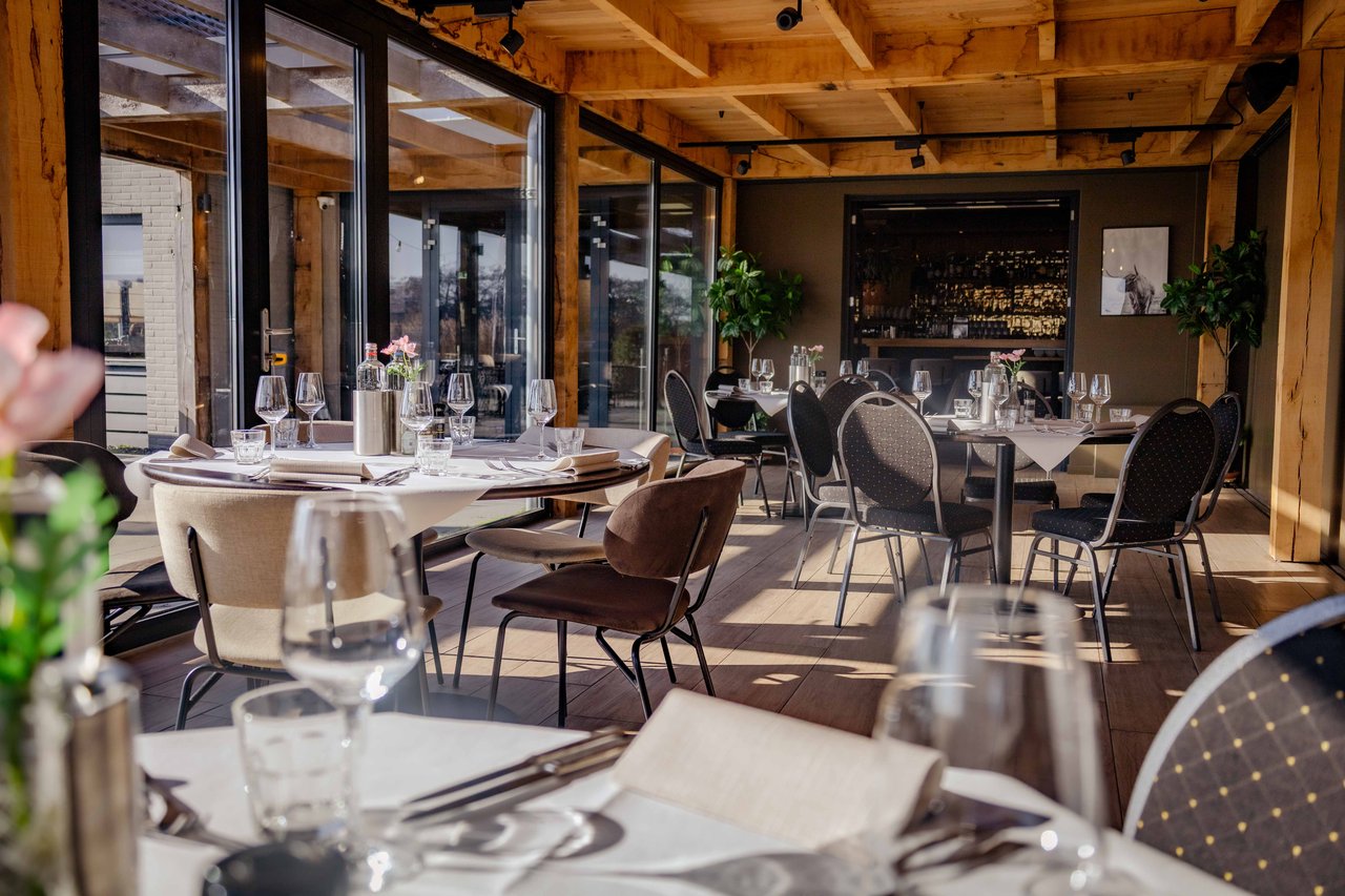 Diner in de Serre Lakehouse Binnenmaas
