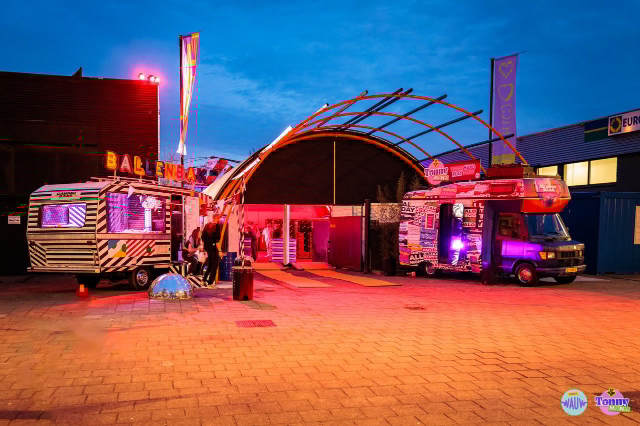LIEF-Amsterdam-TheArch-TONYMEDIA