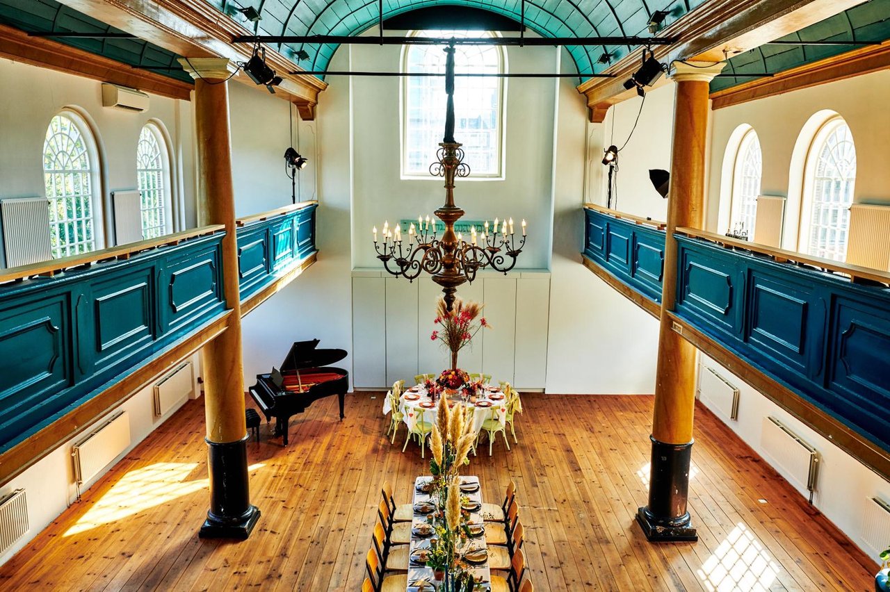 synagogezaal-tafels-2.jpg