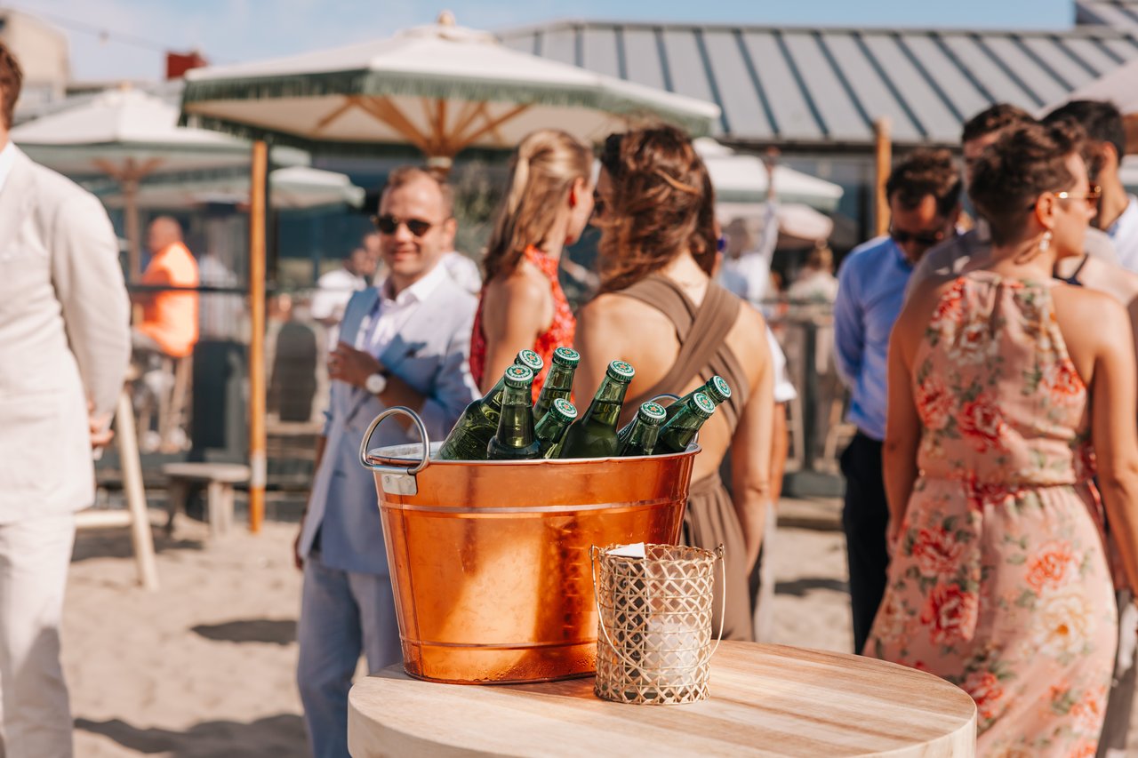 Aperitief op het strand