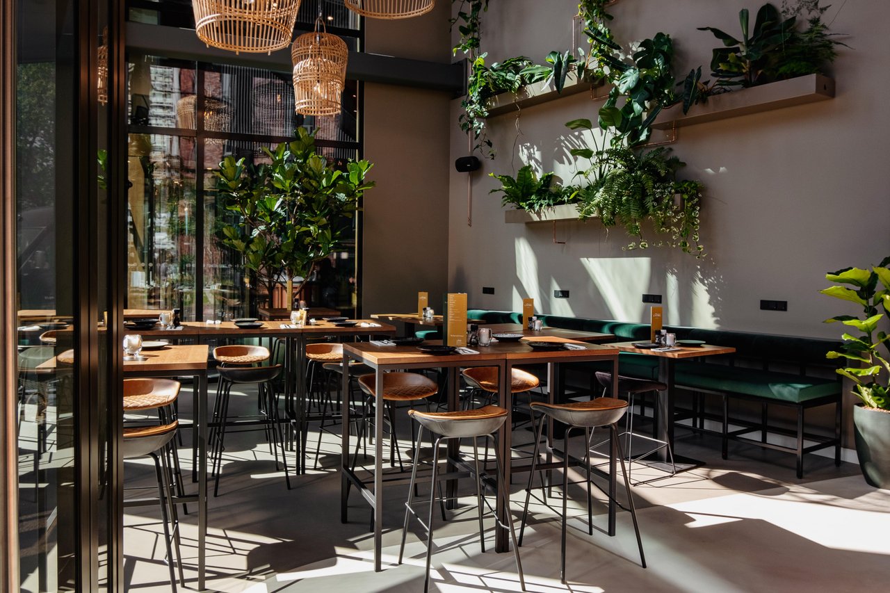 Grand Café LIVING | Borrel