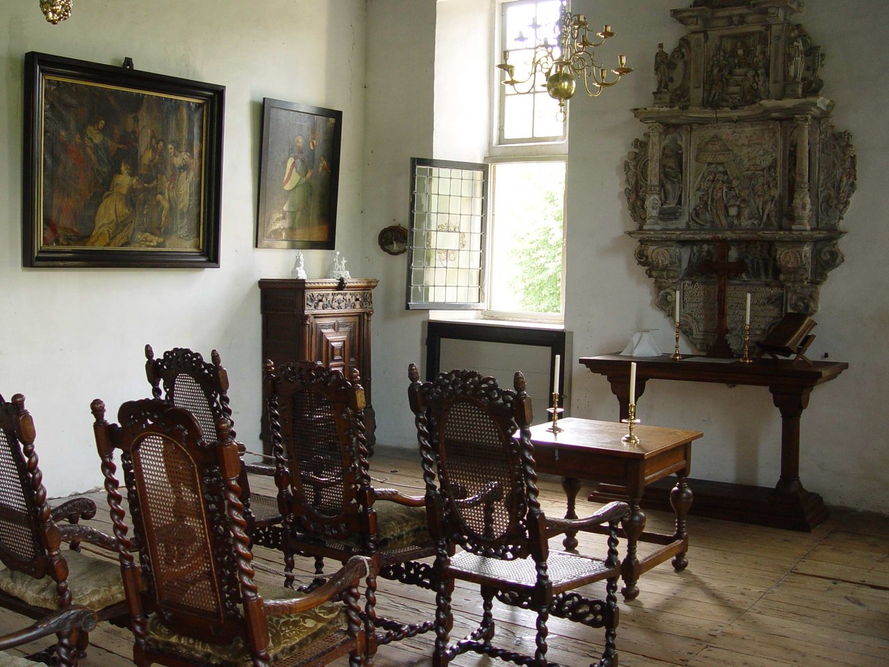 Cannenburch interieur huiskapel