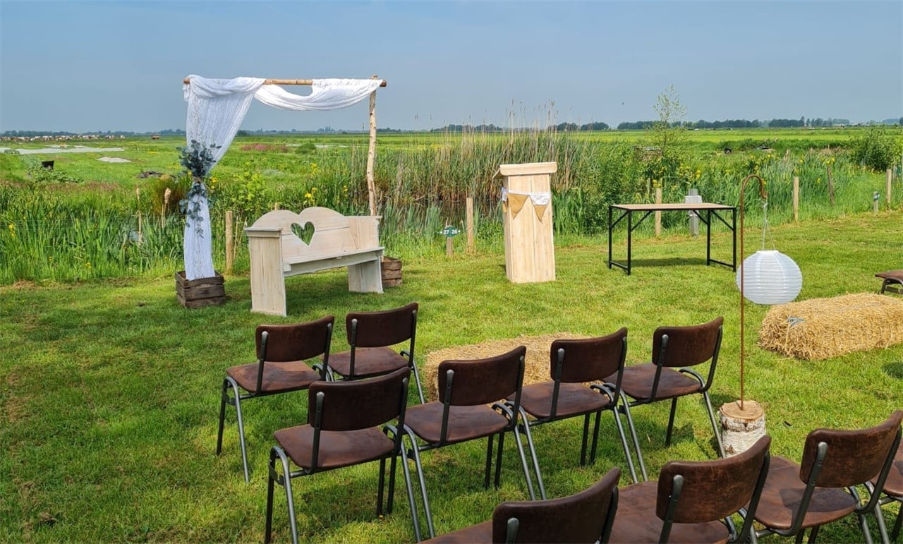 Trouwceremonie bij Boerderij de Boerinn (1)