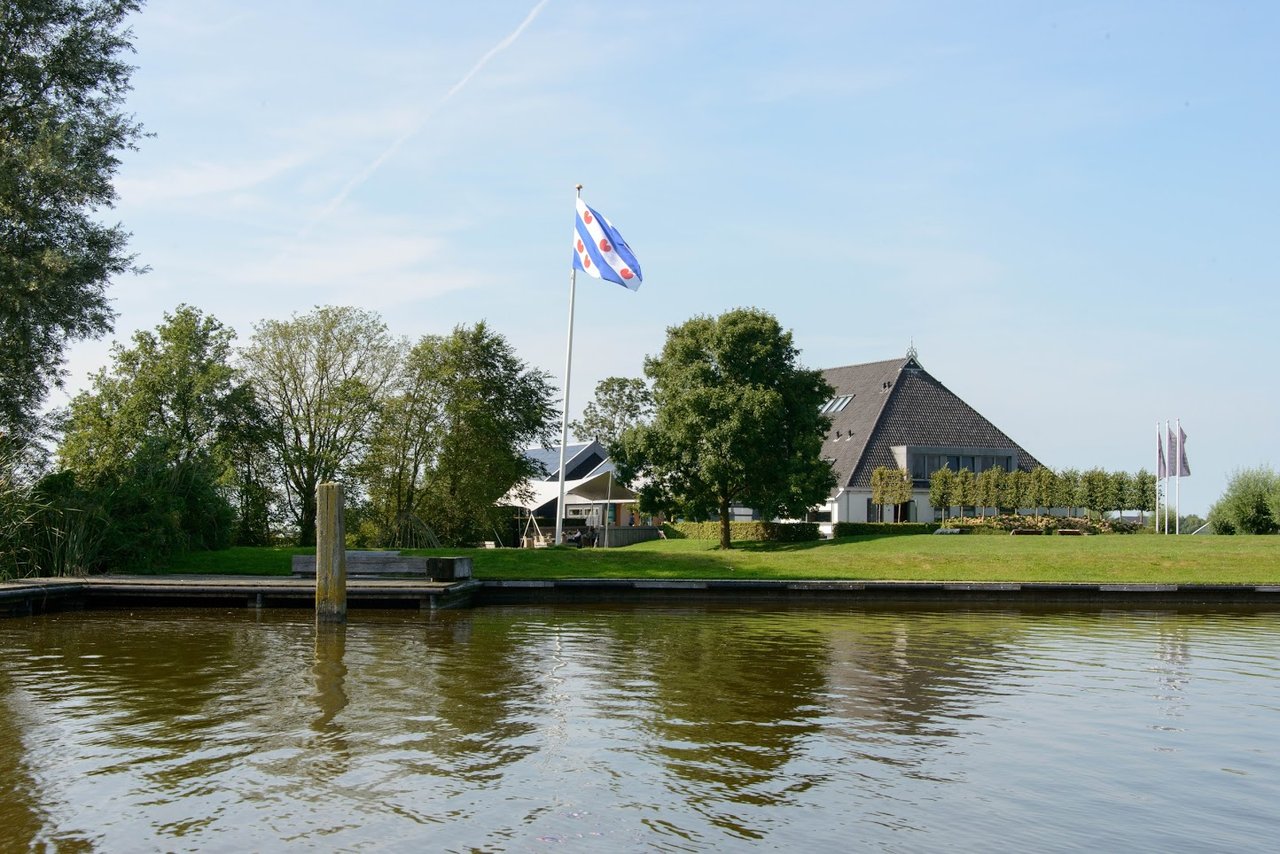 polle vanaf het water.jpg