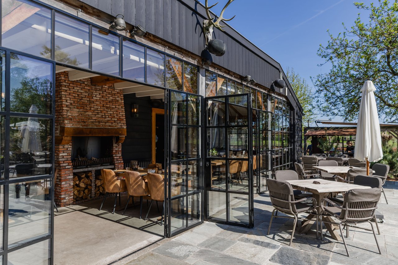 Buitenkamer op het terras