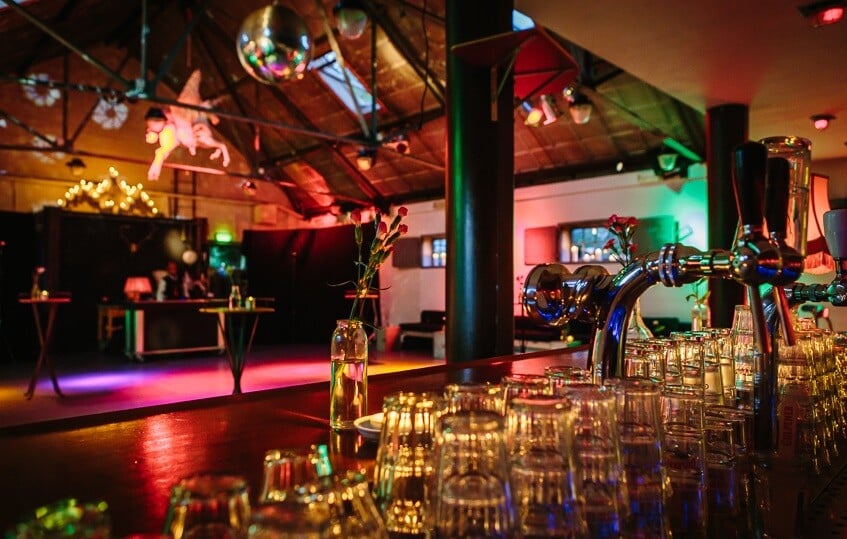 Zaal F in feestopstelling