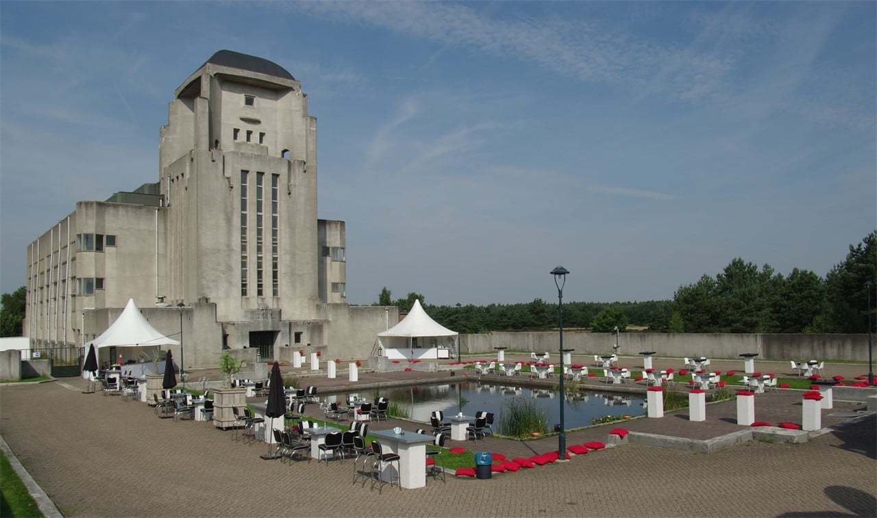 Radio Kootwijk - Radio Kootwijk voorplein.jpg