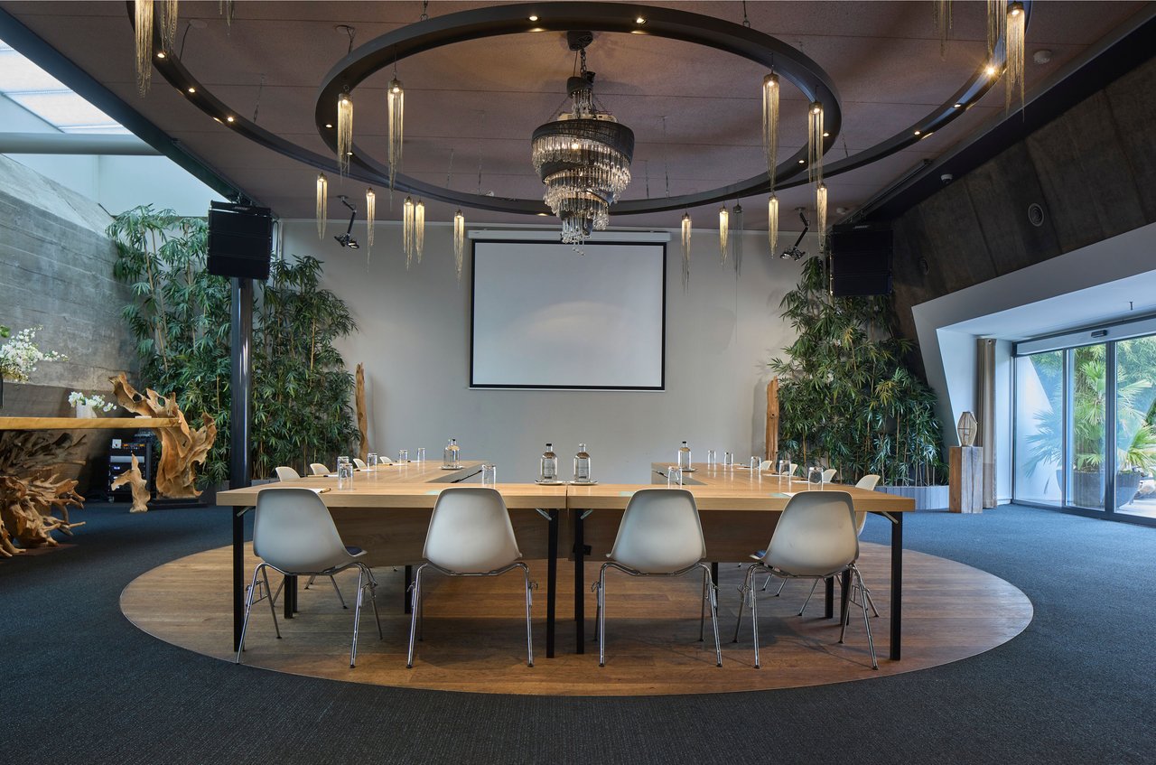 Fort zaal voor vergaderingen, trainingen, workshops en feesten