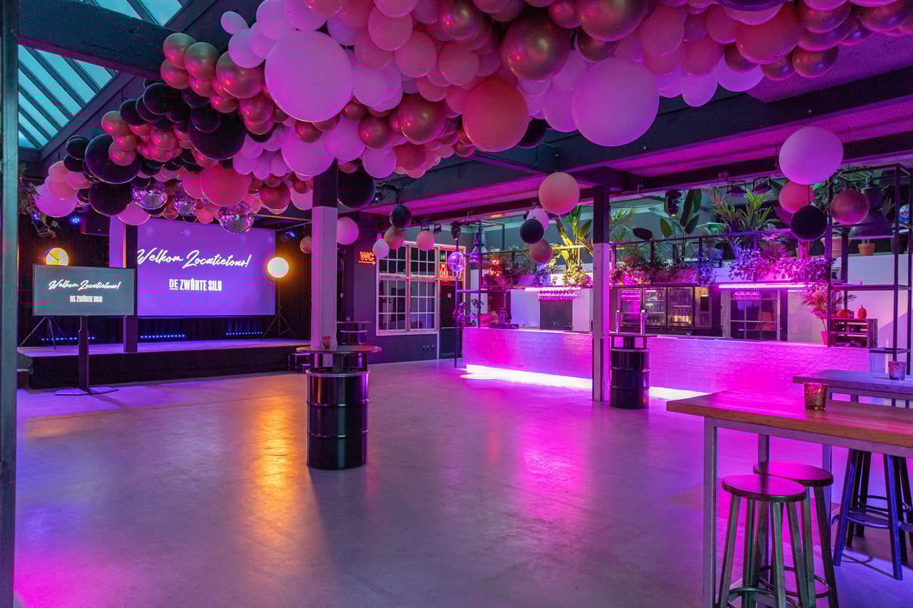 Pakhuis, voor een presentatie of feest!