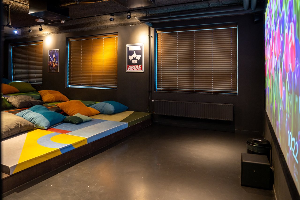 rsz_cinema_room_copy.jpg