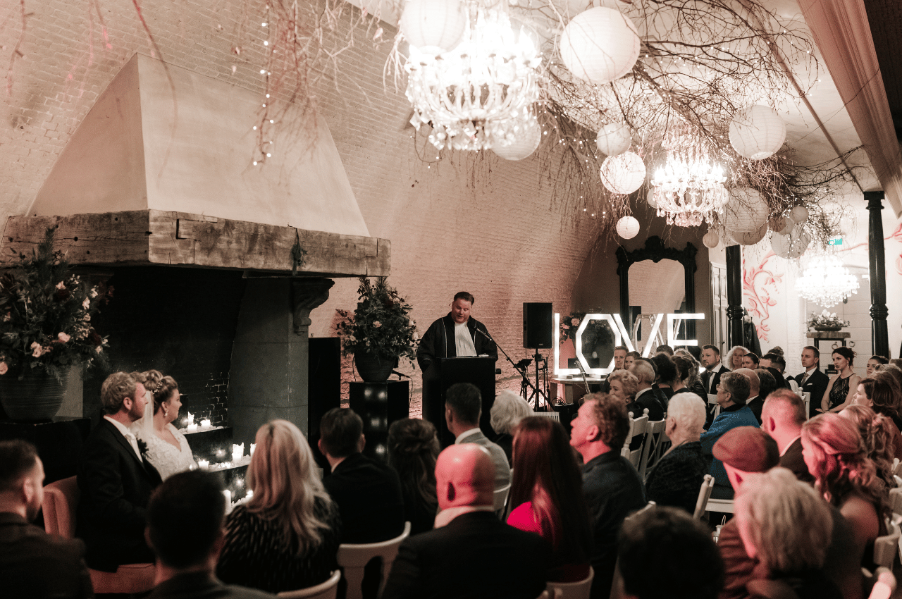 Ceremonie met love letters