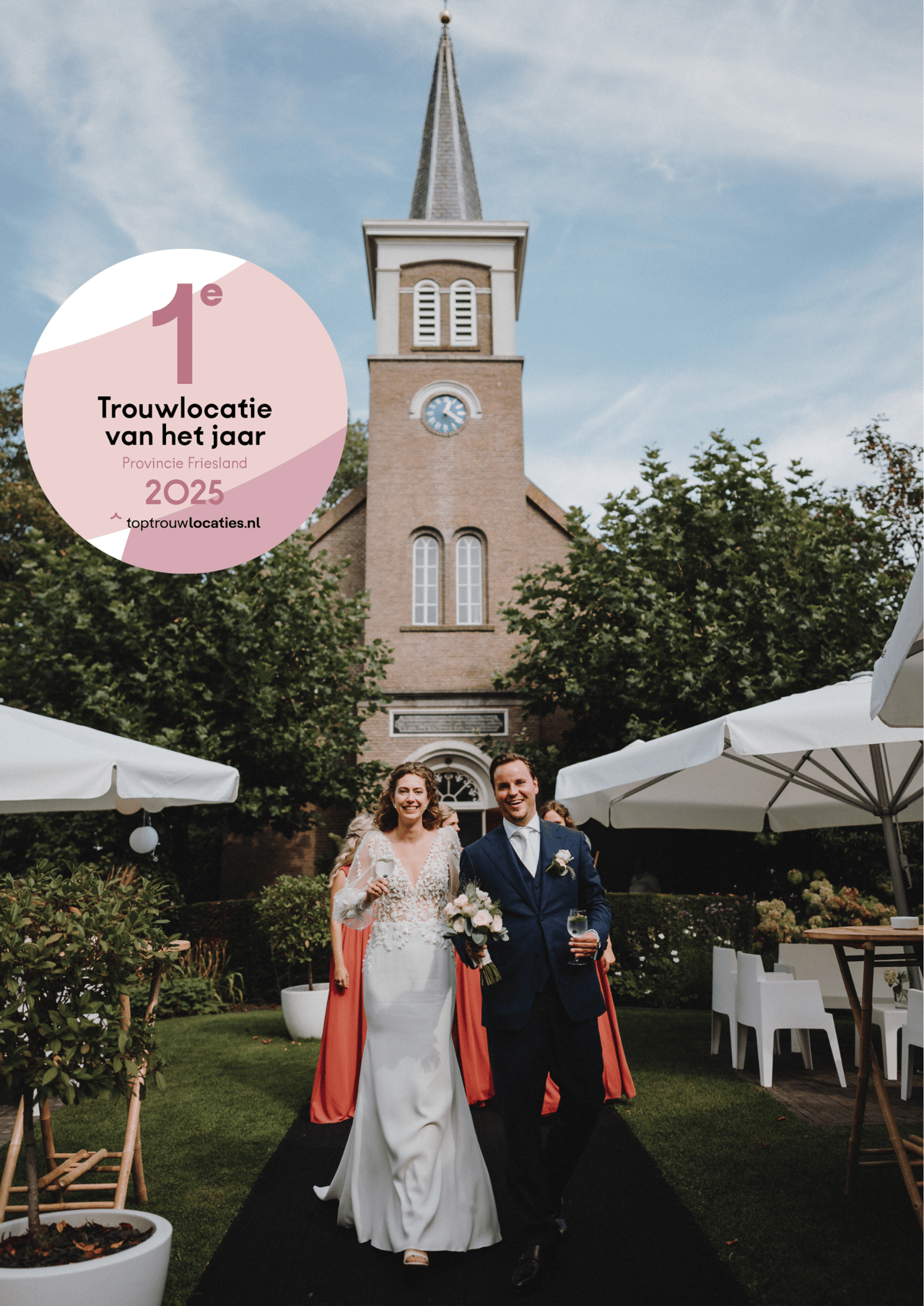 Toosten in onze wit bloeiende tuin