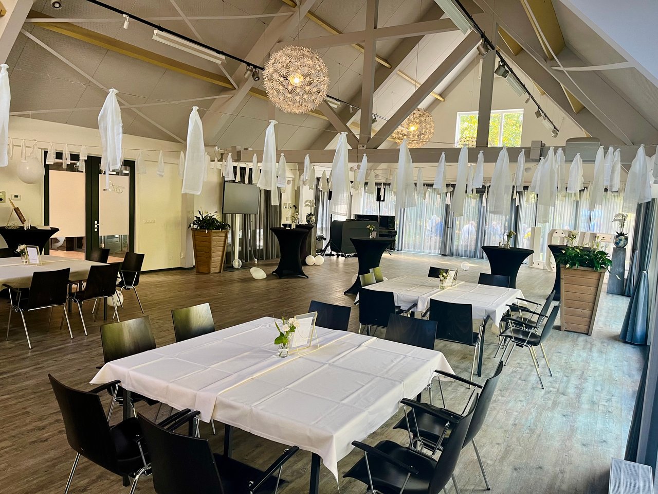 trouwopstelling in de Winkler Prinszaal