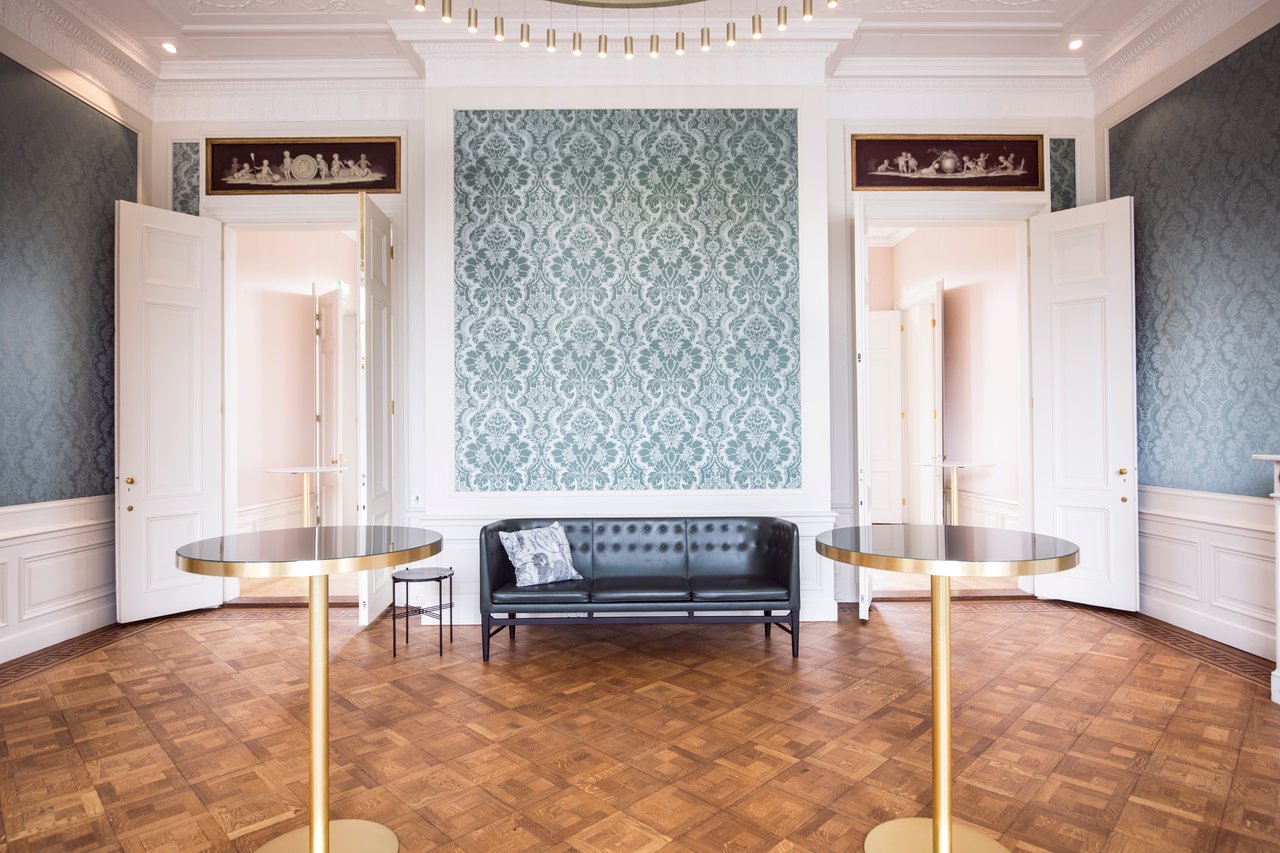 Blauwe Kamer - statafels.jpg