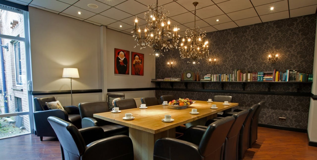 Boardroom---Bibliotheek