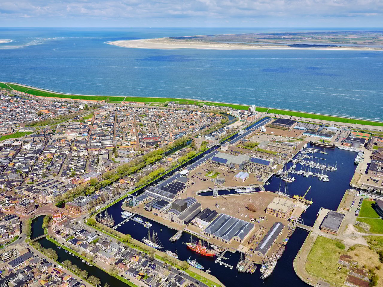 Luchtfoto Willemsoord 