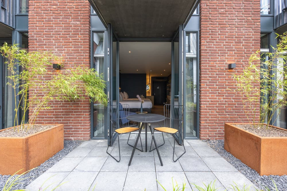 Superior triple terras buiten.jpg