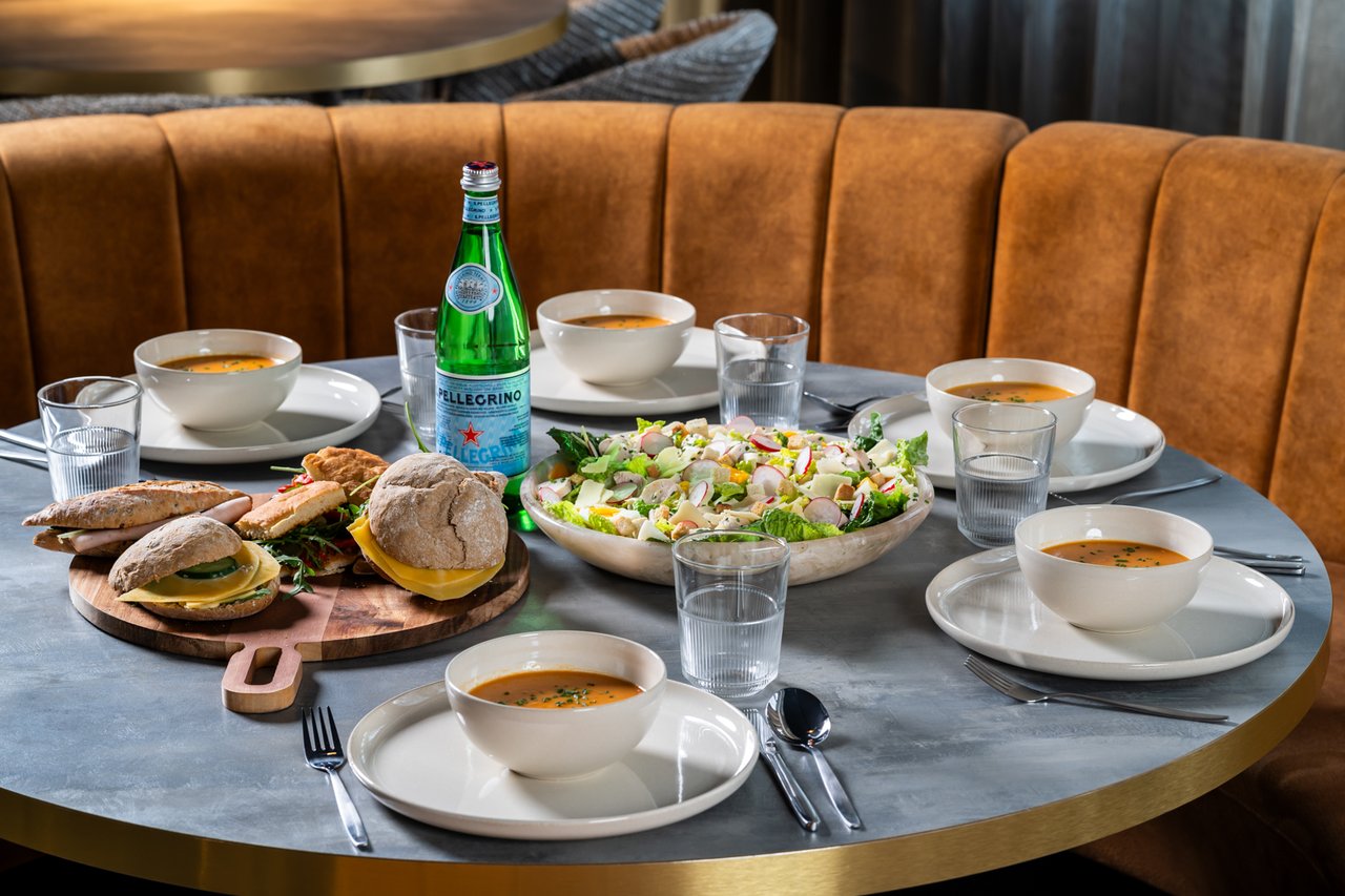ForestEdge lunch aan tafel (1)