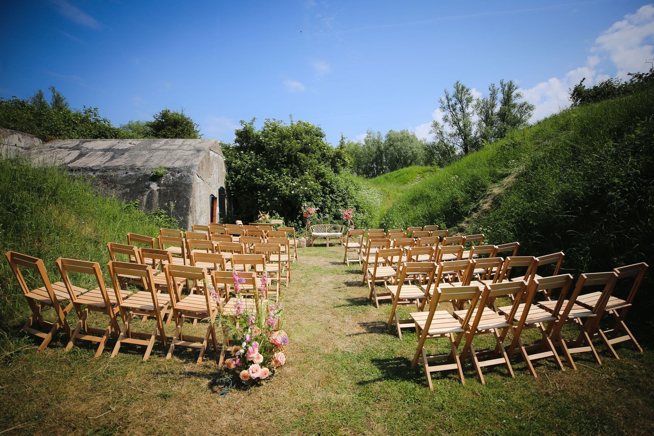 Ceremonie veld  tussen de bunkers 2
