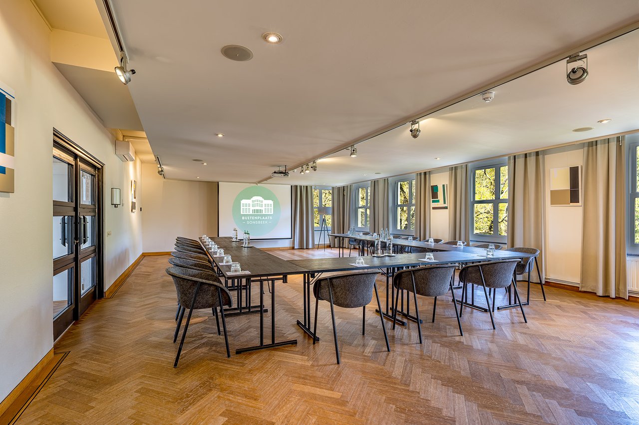 LR - Viervantzaal.jpg