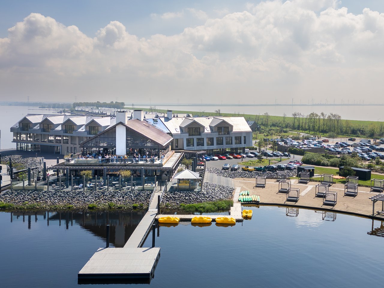 Rooftop Marina Beachclub