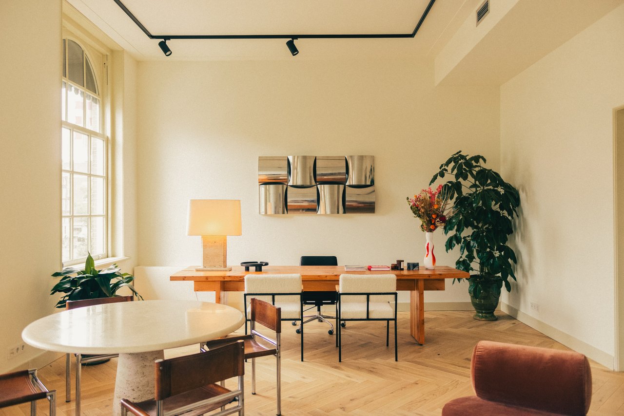 Executive suite-15 2-min.JPG