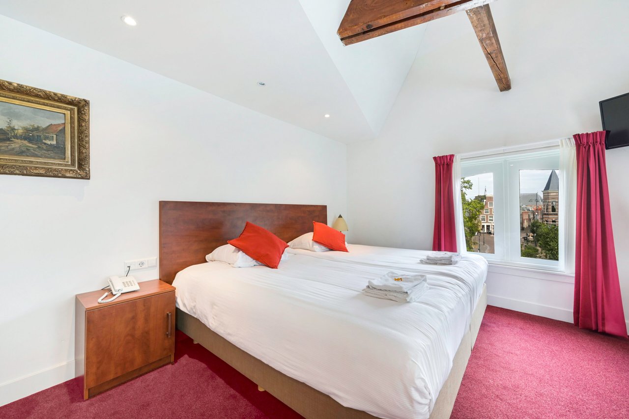 Room-137-4-scaled.jpg