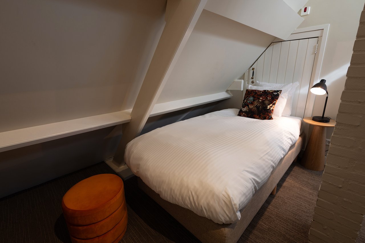 CLASTW3_02_LR.jpg (1)