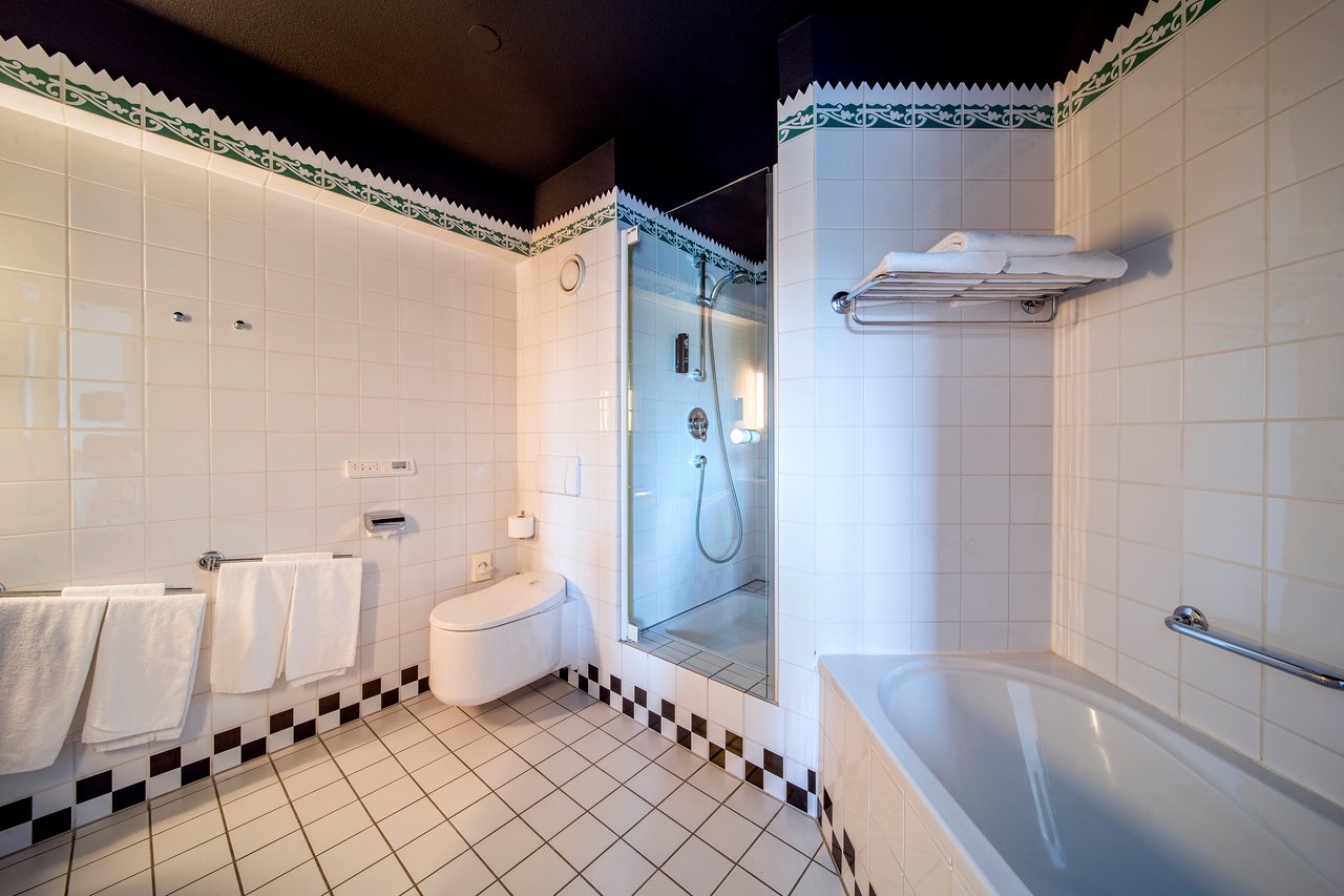 Badkamer Suite - 2.jpg