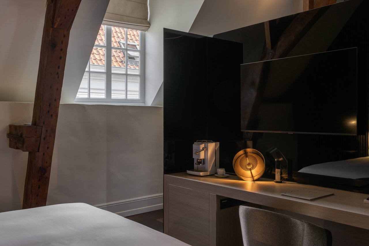 Suite 003 - Thomas de Gier 04.jpg