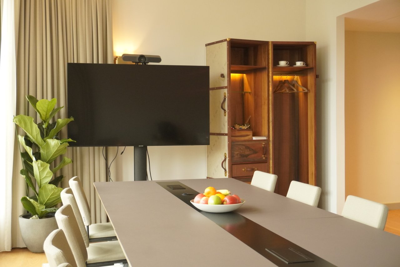 De Kneuterdijk Meeting Room - TV screen