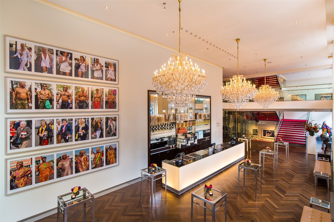 Royal foyer (1)