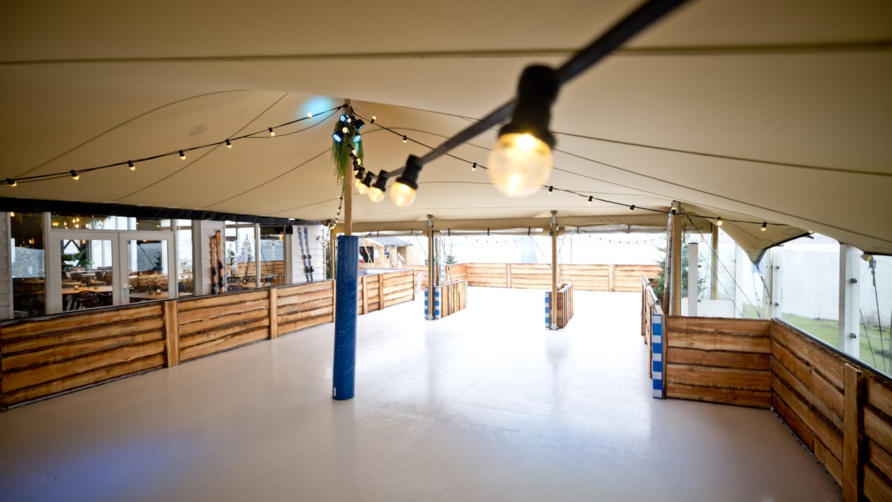 Schaatsbaan_stretchtent.jpeg