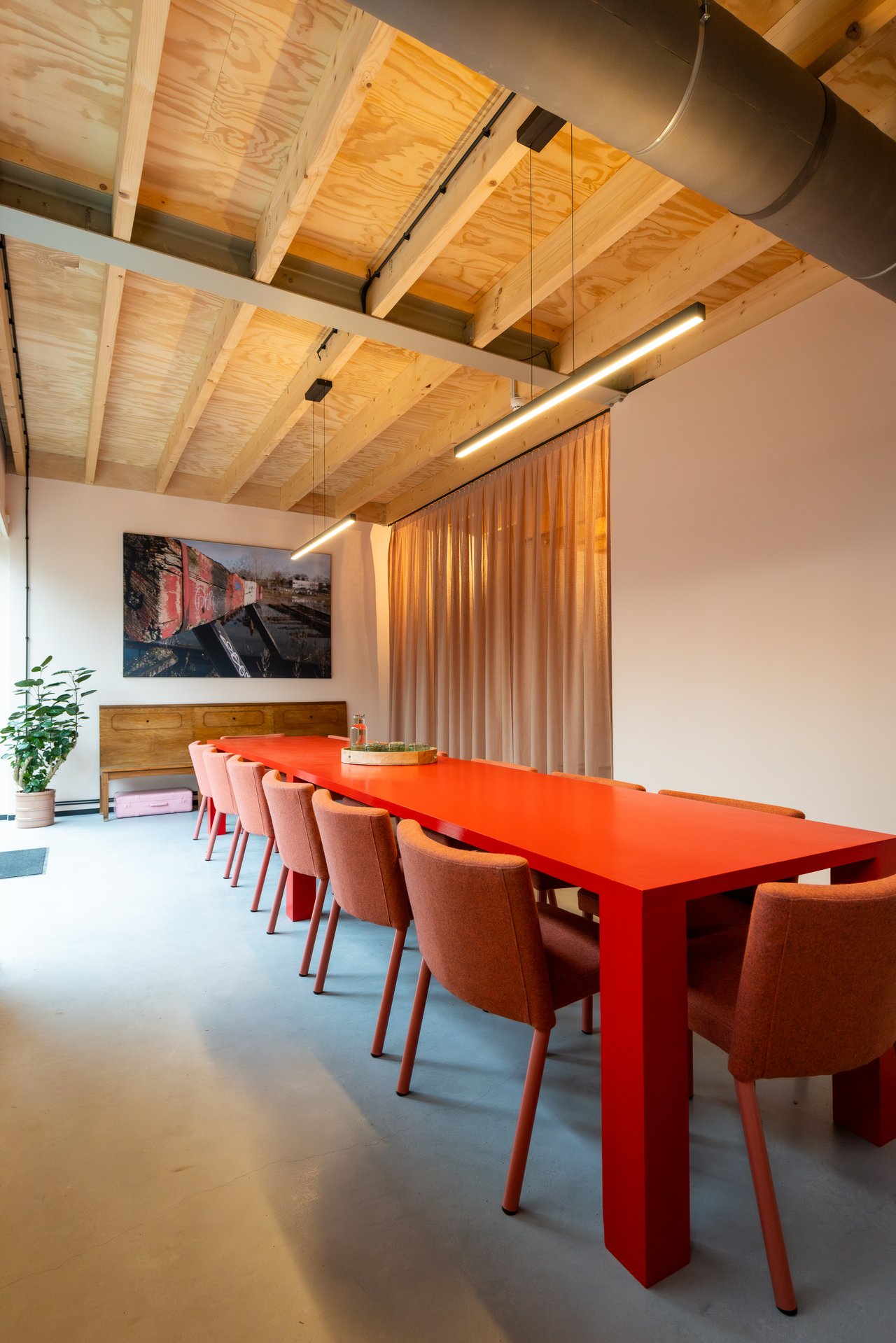 Vergaderzone GenietMee HUB