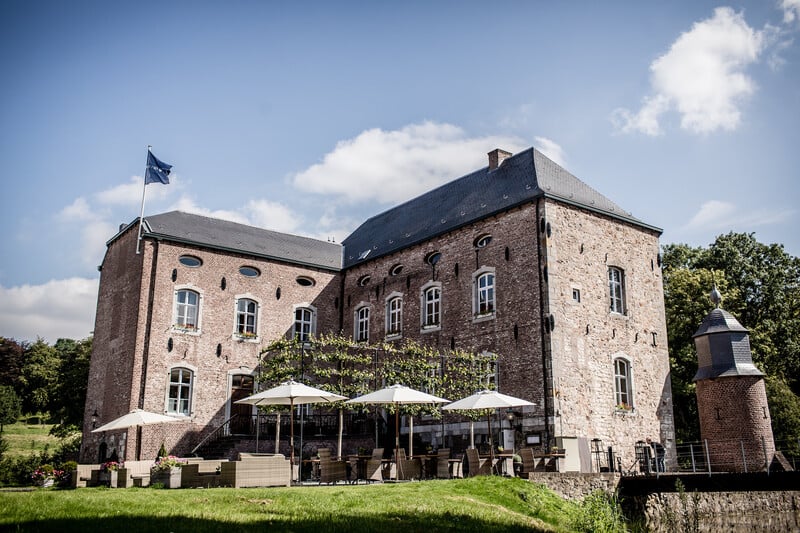 Buitenterras bij Kasteel Erenstein