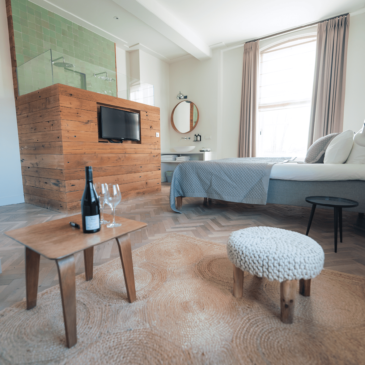 Hotel De Witte Dame deluxe kamer impressie2.png
