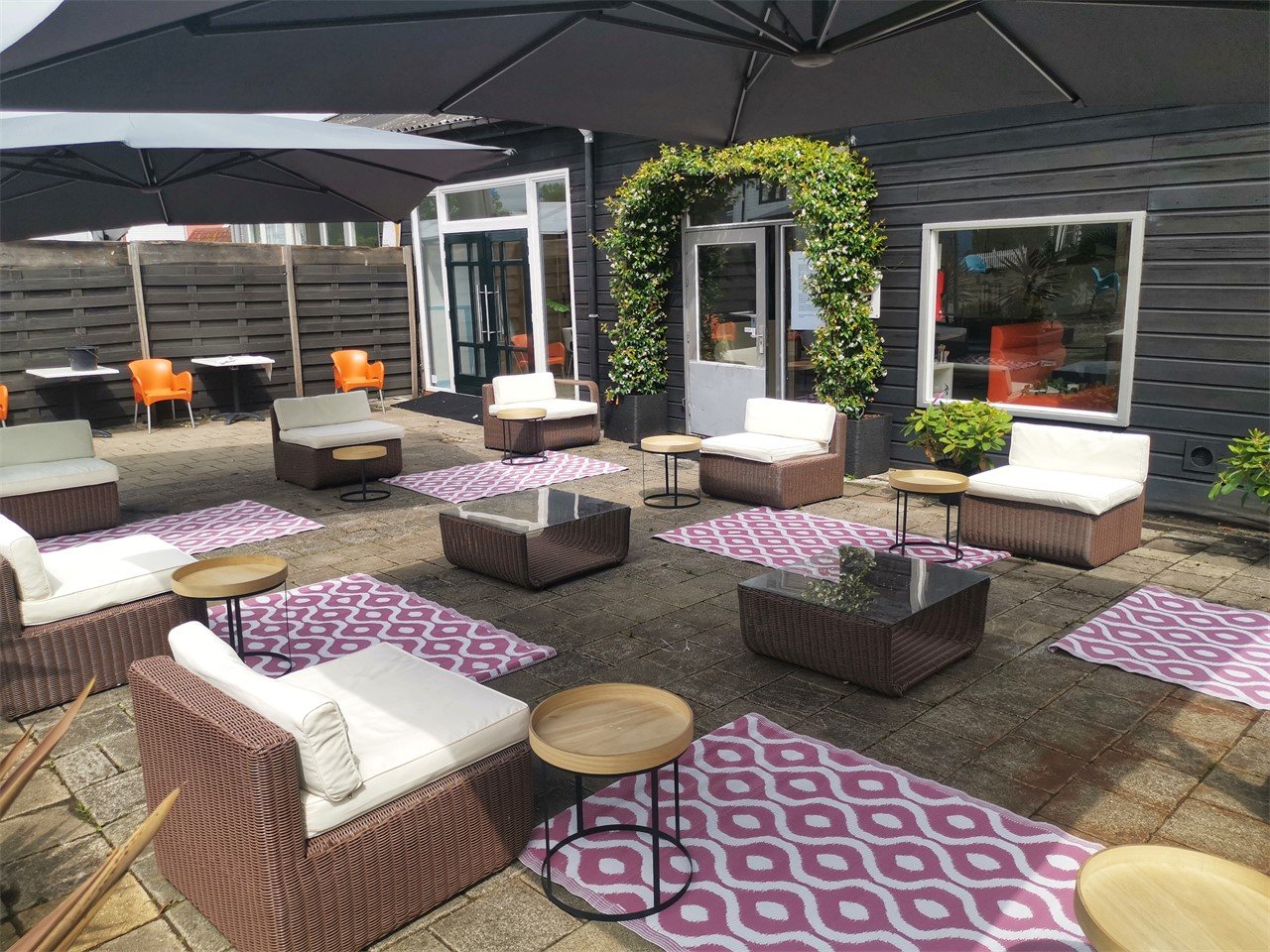 Buiten terras.jpg