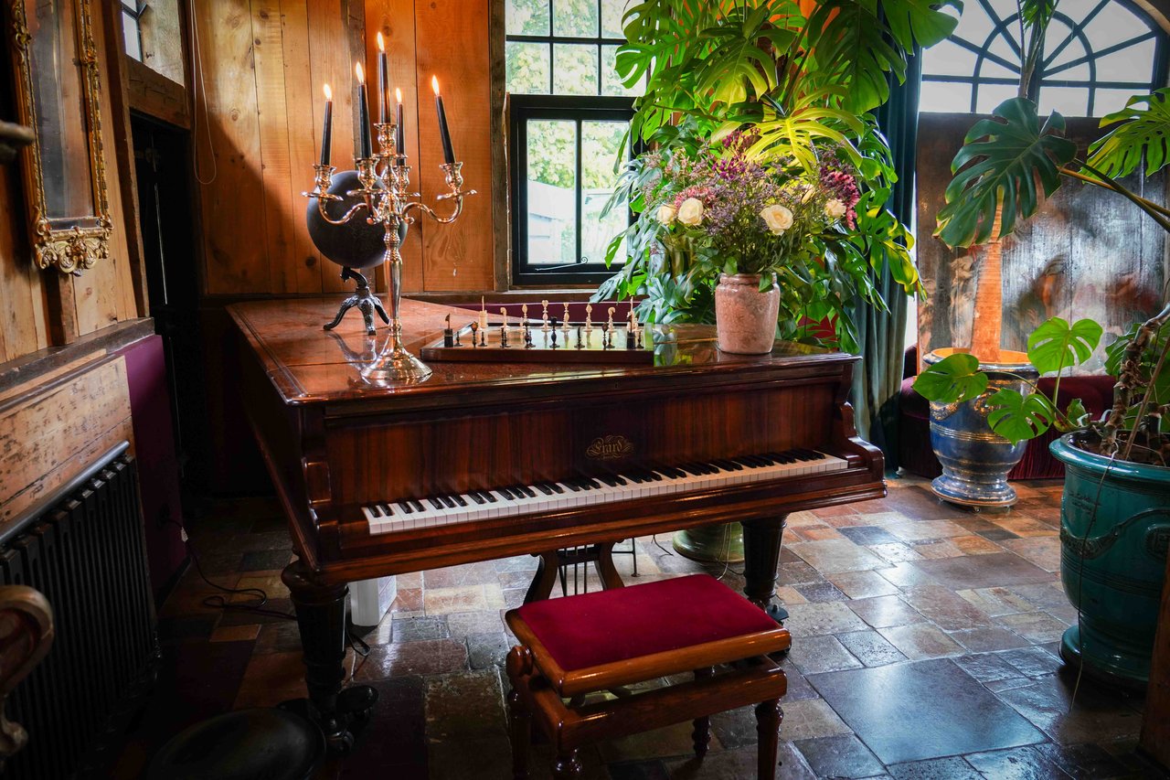 The Piano House - Piano