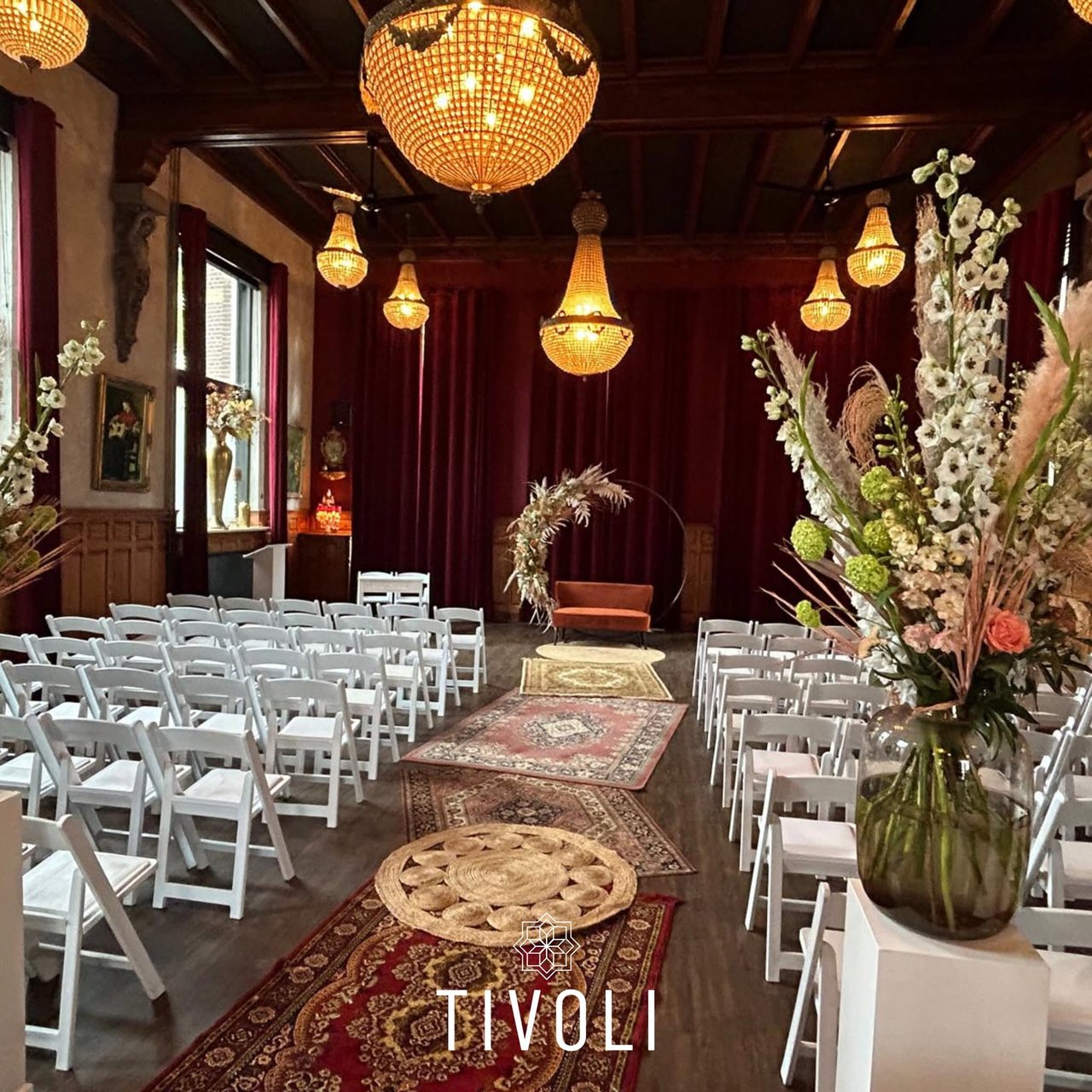 Refterzaal in ceremonie opstelling