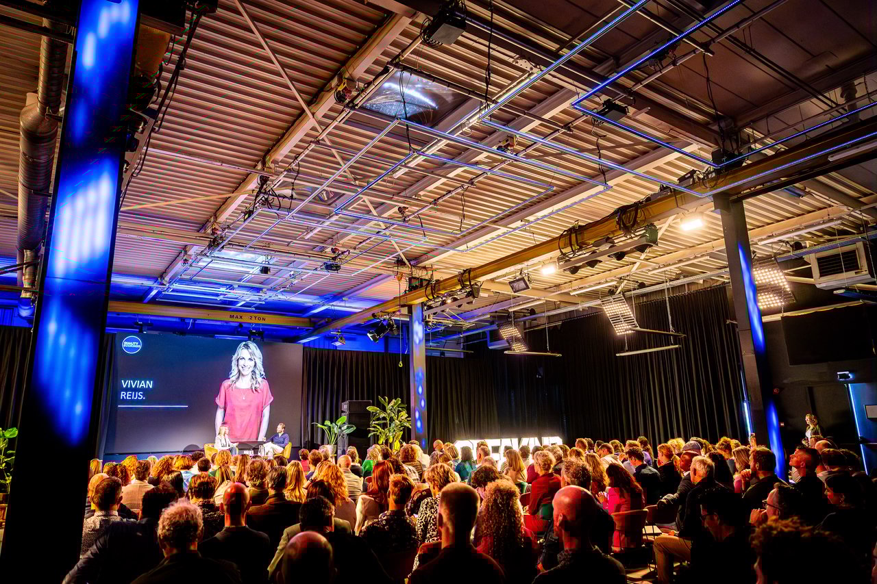 LIEF-Amsterdam-plenaire-sessie-main