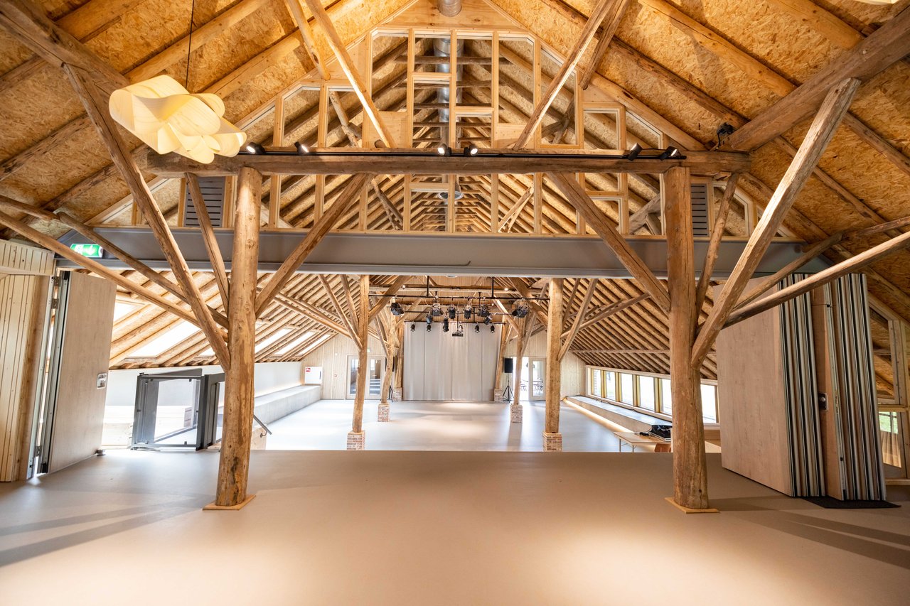 Theaterzaal en foyer 