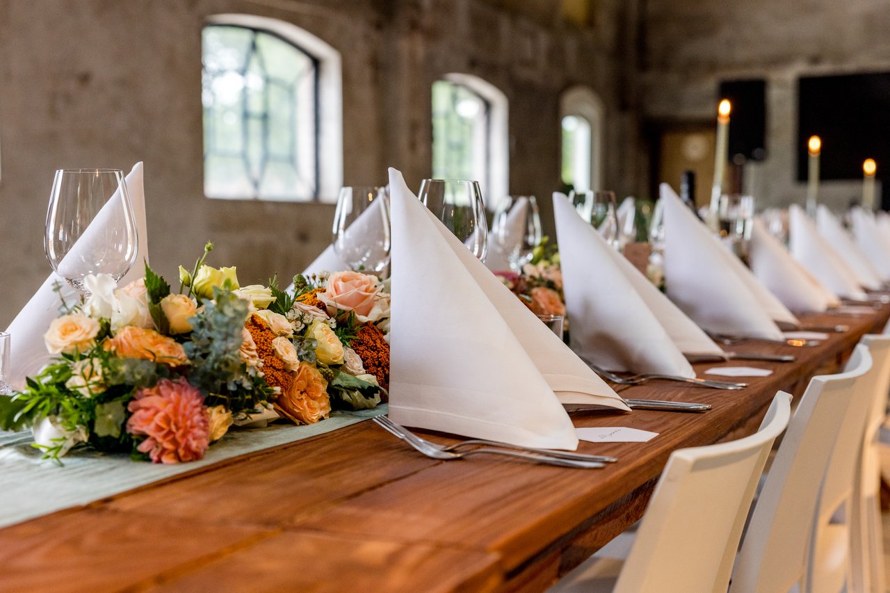 Koestal_Diner_Lange_Tafel.jpg