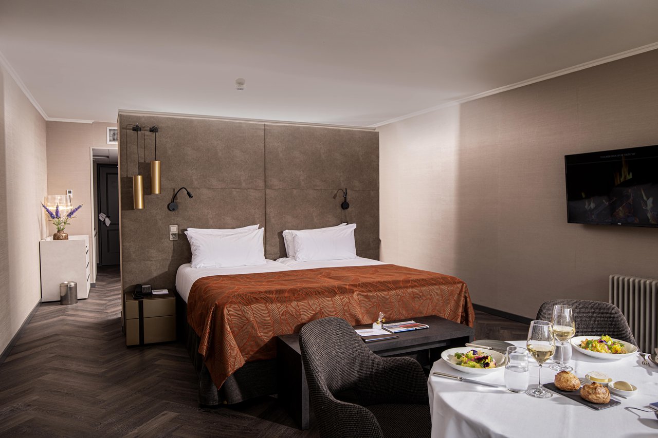 Junior Suite 04.JPG