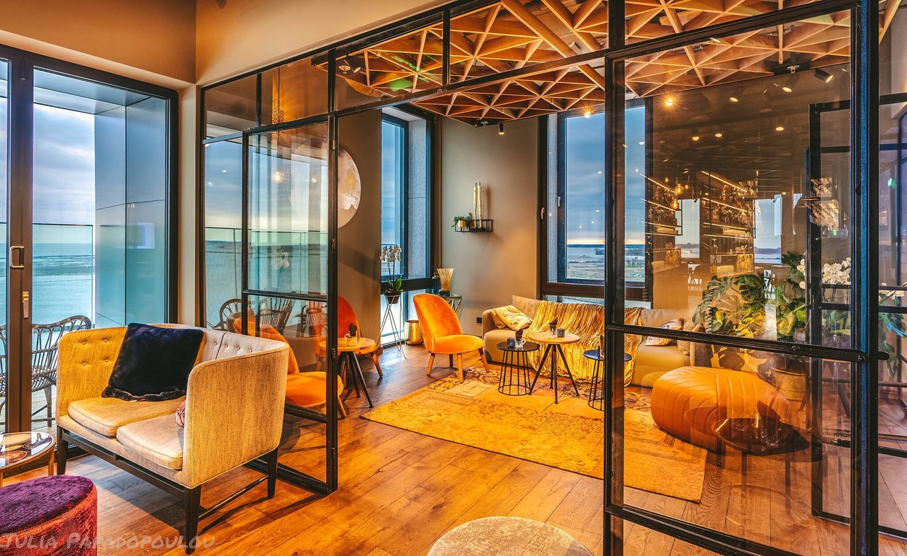 skybar-interior-cp1