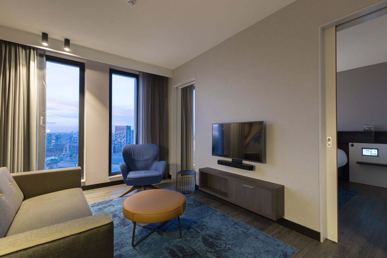 Postillion Amsterdam Suite (3)-medium.jpg
