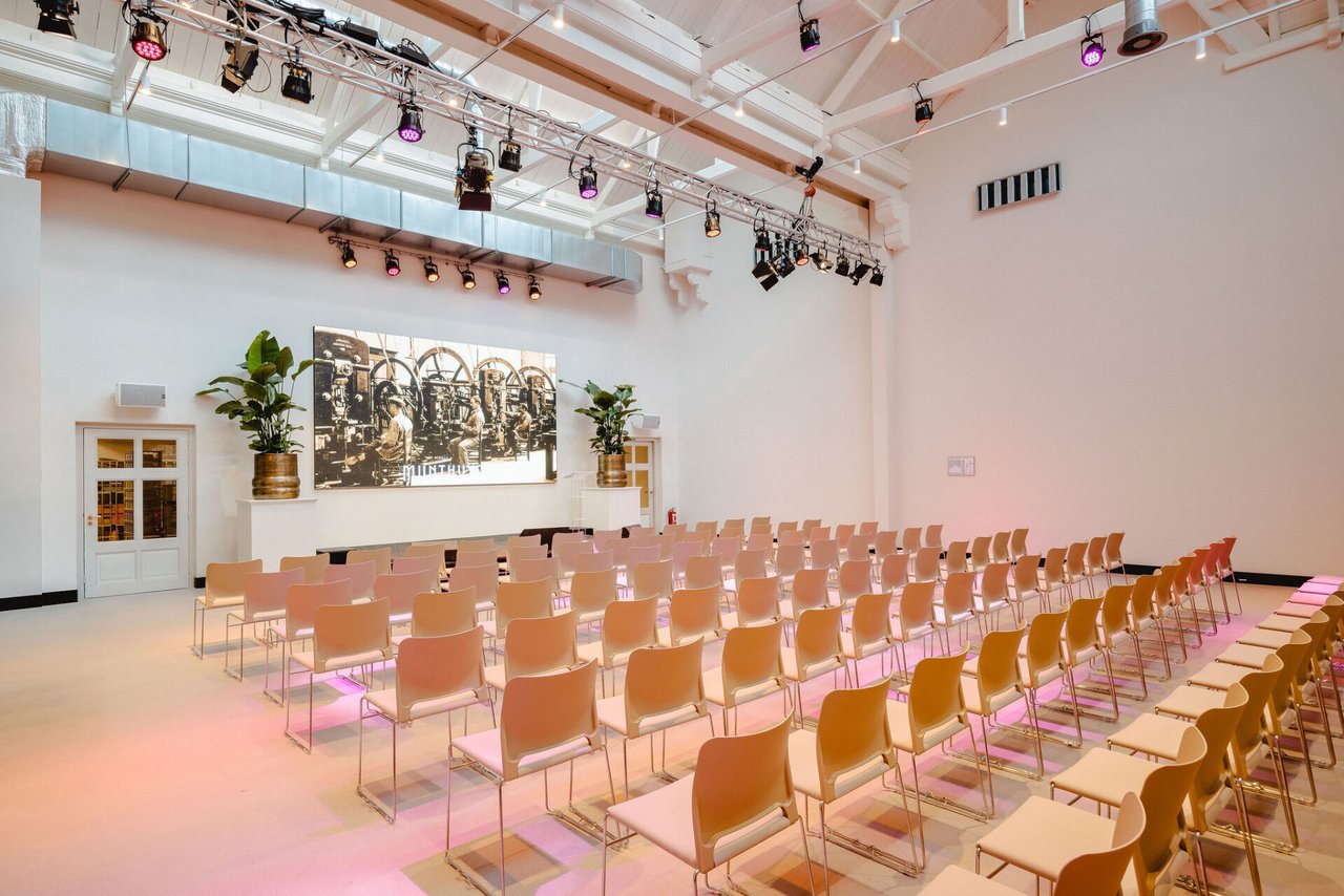 De Pletterij in theater opstelling