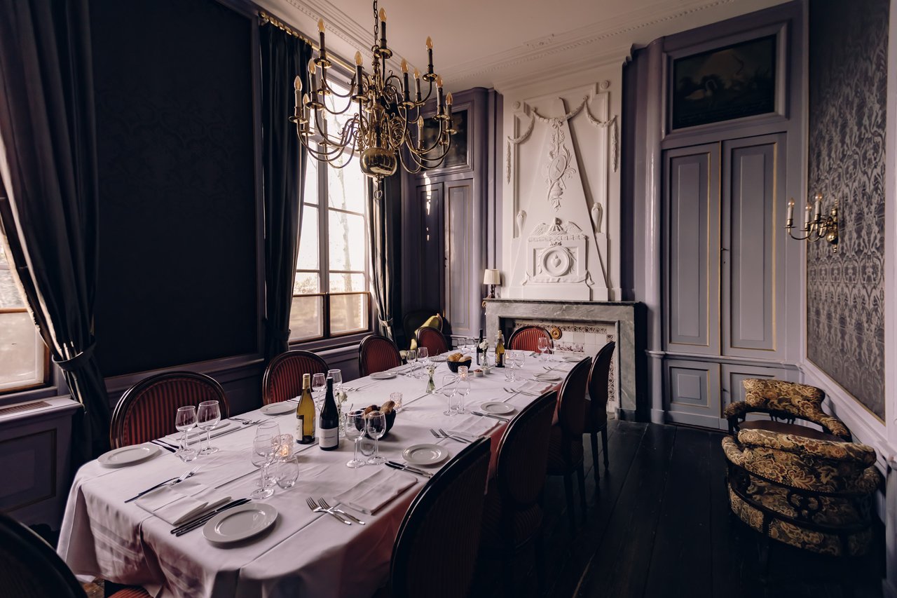 Intiem privédiner in de Regentessenkamer van Het Broeker Huis